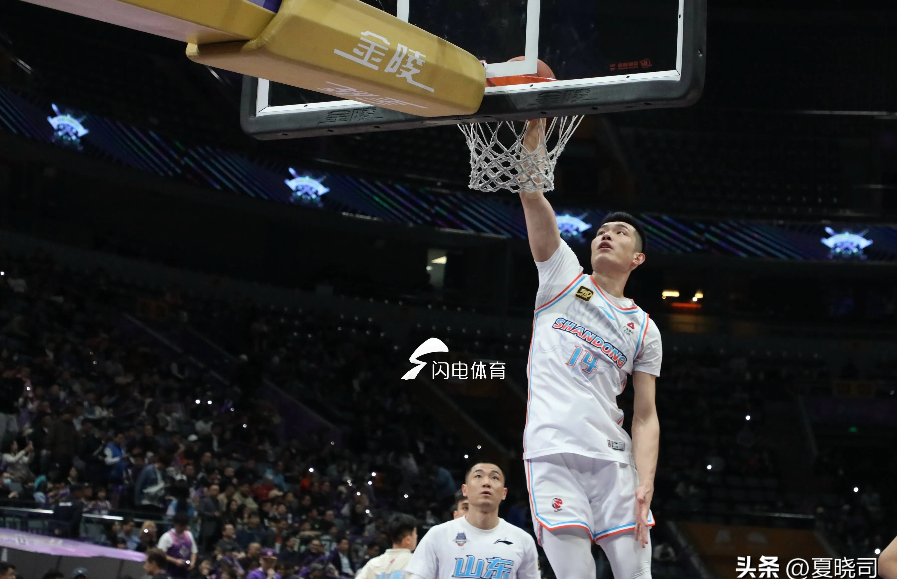 包含山东男篮训练开放日，赛前队长鼓劲引欢呼，NBA总决赛在即，医务组通报恢复的词条-开云电子